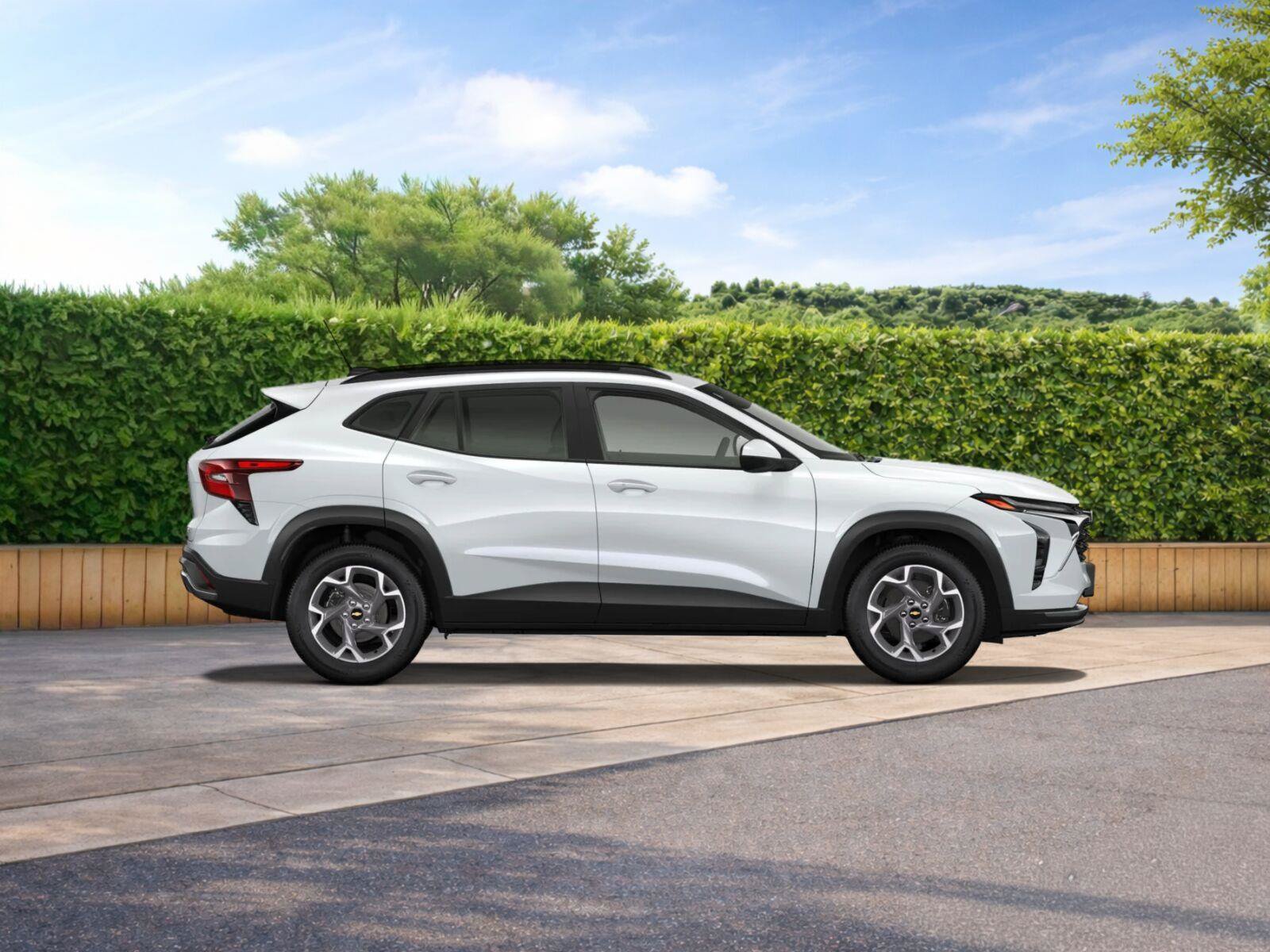 New 2026 Chevrolet Trax LT w/ Driver Confidence Package FWD image 3