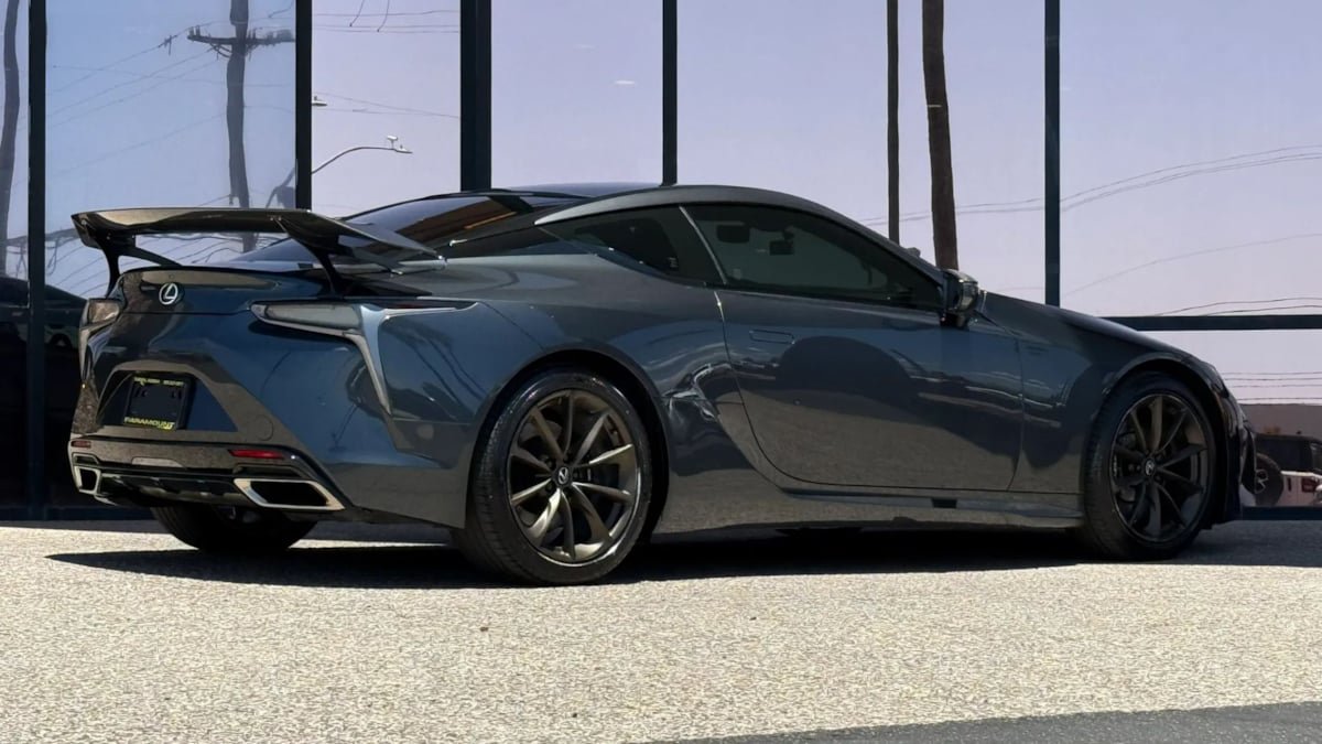 Used 2018 Lexus LC 500 Coupe w/ Touring Package RWD image 12