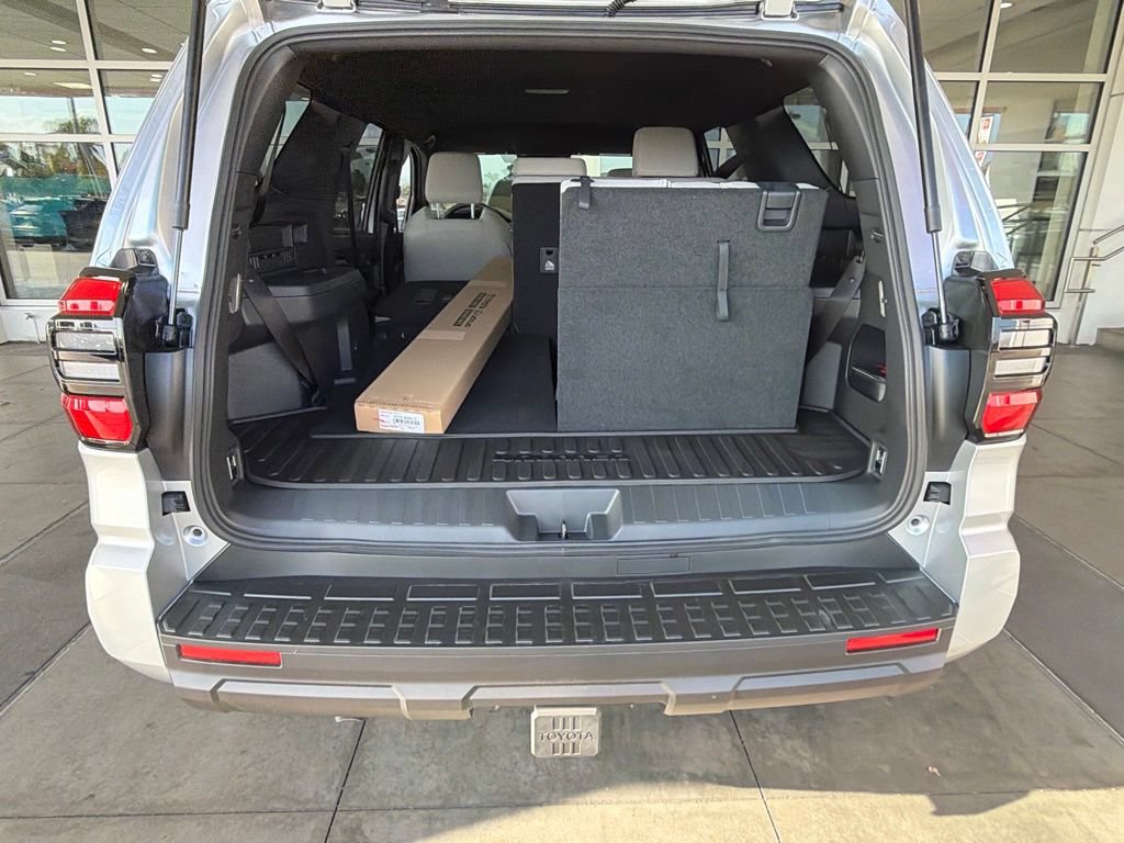 Certified 2026 Toyota 4Runner SR5 AWD/4WD image 16