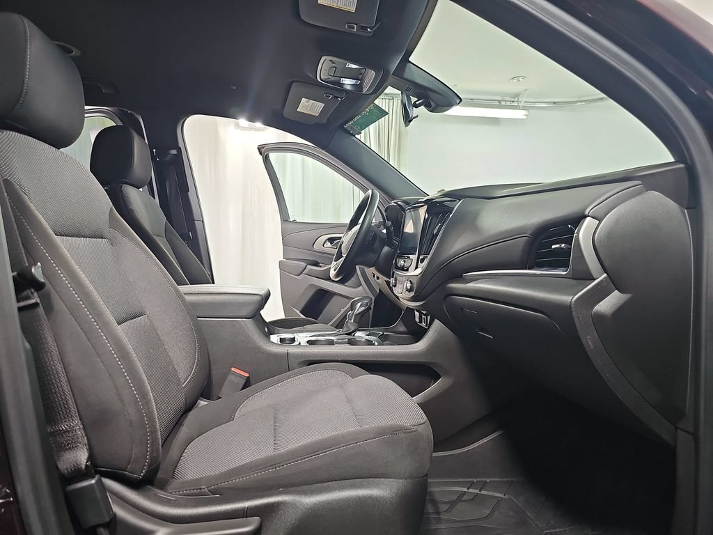 Certified 2023 Chevrolet Traverse LT FWD image 13