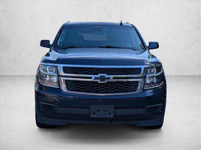 Used 2017 Chevrolet Suburban LT image 2