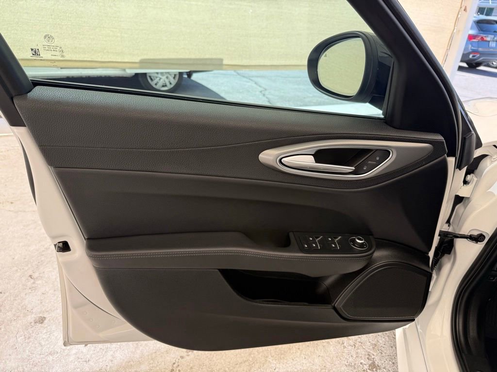 New 2025 Alfa Romeo Giulia RWD image 26