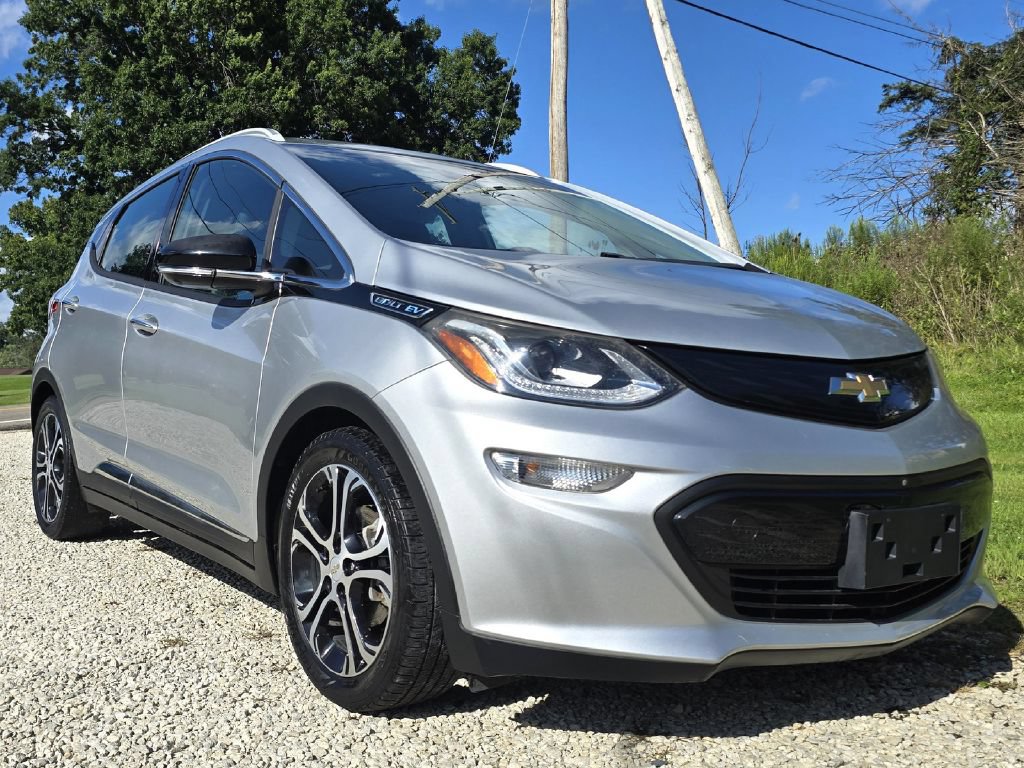 Used 2018 Chevrolet Bolt Premier w/ Driver Confidence II Package FWD image 11