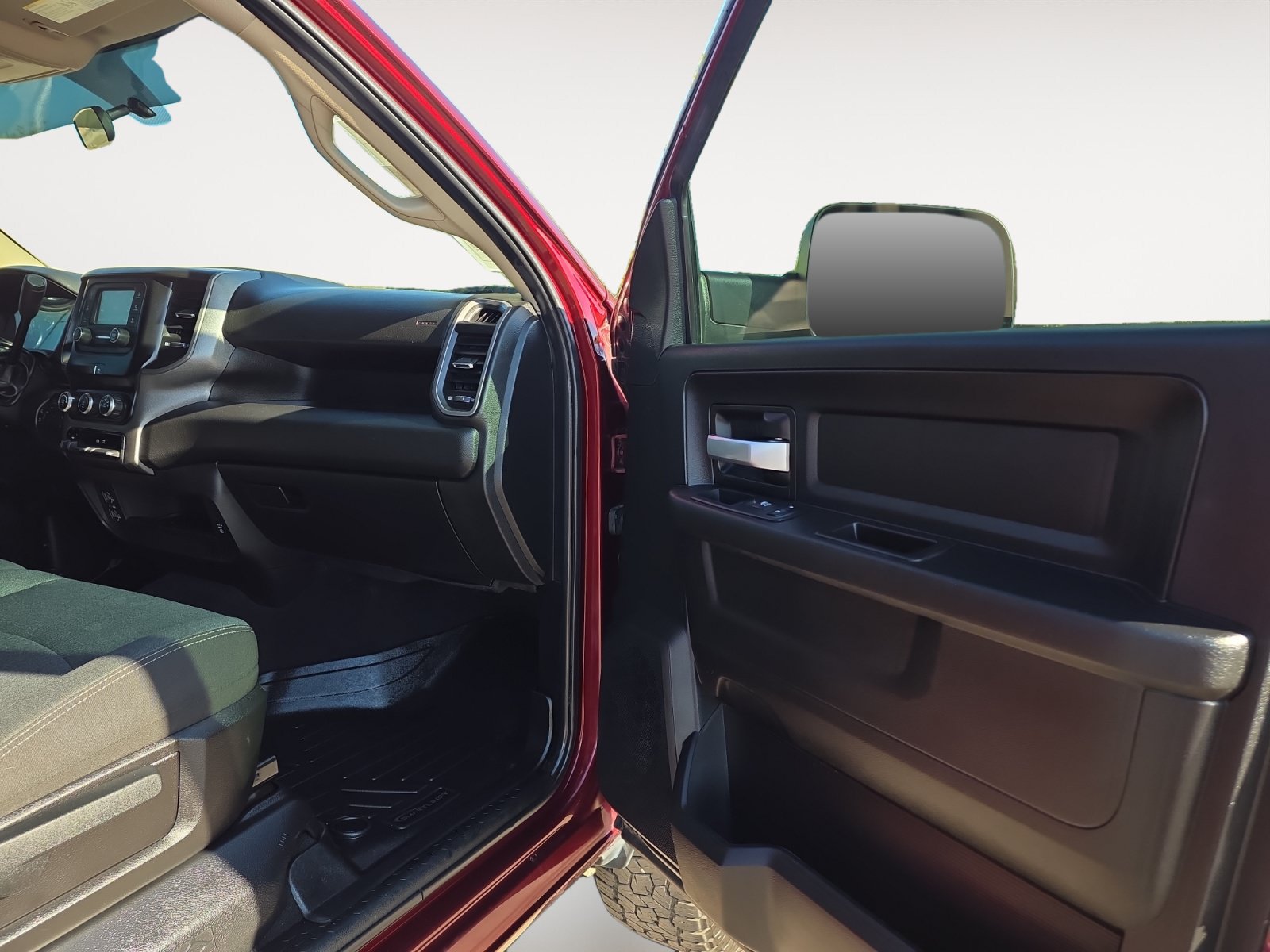 Used 2019 RAM 2500 Tradesman AWD/4WD image 9