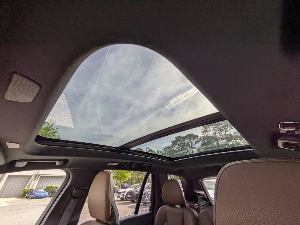 Certified 2023 Volvo XC90 B6 Plus w/ Protection Package Premier AWD/4WD image 21