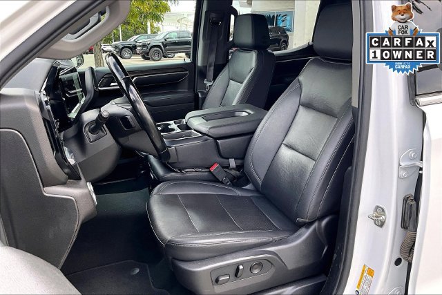 Used 2025 GMC Sierra 1500 SLT AWD/4WD image 24