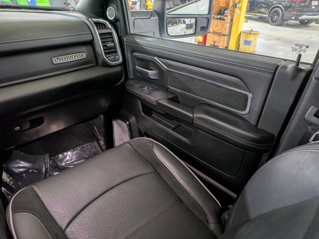 Used 2025 RAM 2500 Laramie AWD/4WD image 17