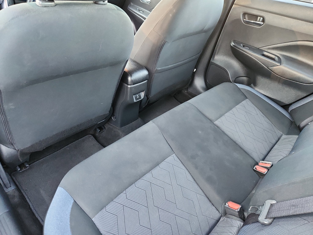 Used 2024 Nissan Versa SV FWD image 11
