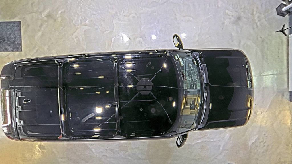 Used 2025 Nissan Armada PRO-4X image 17