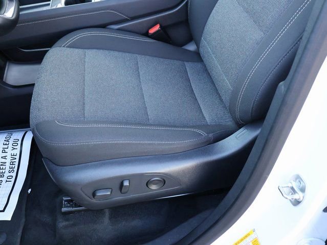 Used 2025 GMC Acadia Elevation image 41