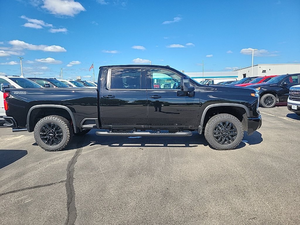 New 2026 Chevrolet Silverado 2500 LTZ w/ Trail Boss Package AWD/4WD image 4