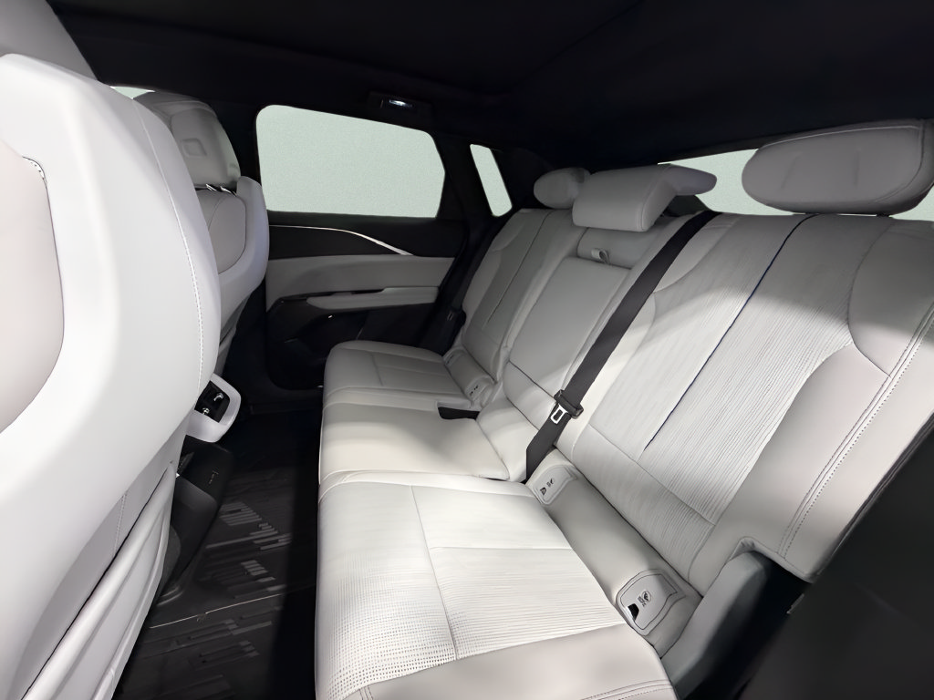 Certified 2024 Cadillac Lyriq Luxury w/ LPO, Floor Liner Package AWD/4WD image 13