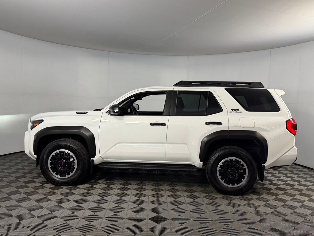 Used 2025 Toyota 4Runner TRD Off-Road AWD/4WD image 9