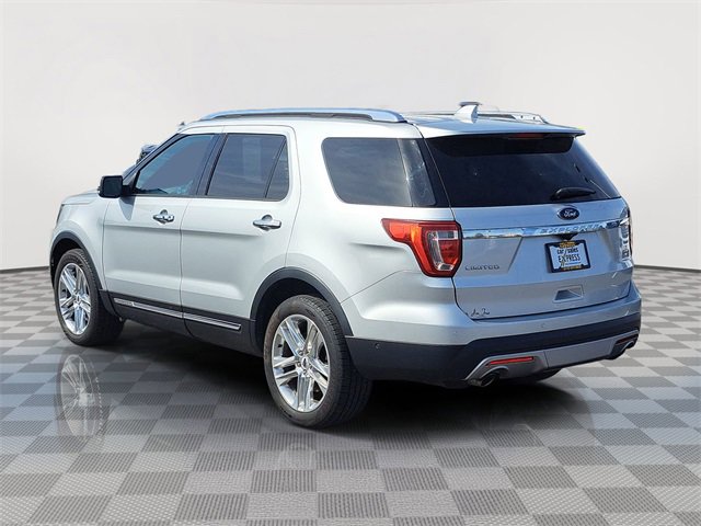Used 2017 Ford Explorer Limited w/ Equipment Group 301A image 3