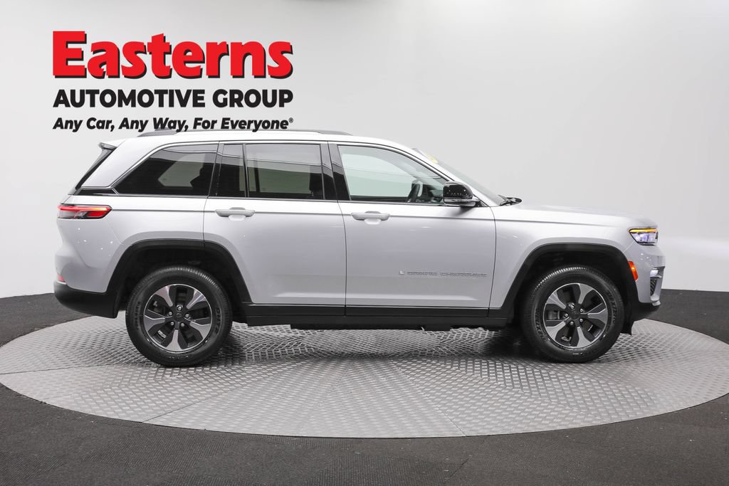 Used 2022 Jeep Grand Cherokee Limited 4xe AWD/4WD image 4