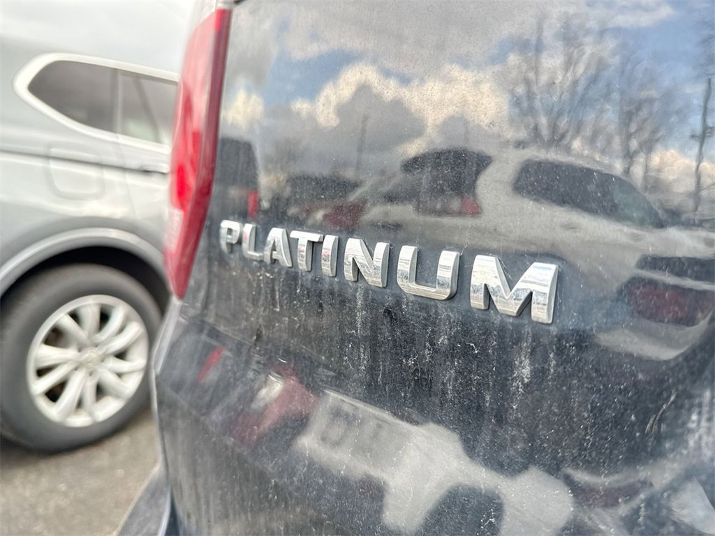 Used 2017 Ford Explorer Platinum image 6