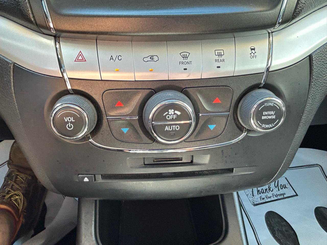 Used 2014 Dodge Journey Limited w/ Sun/Sound & Wheel Group AWD/4WD image 27