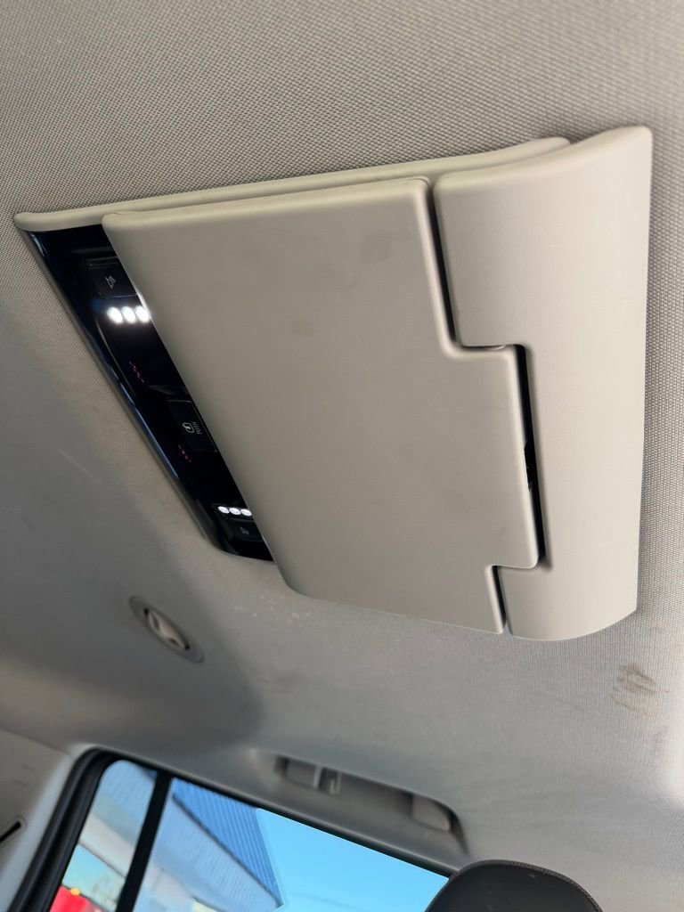 Used 2018 GMC Yukon XL Denali w/ Denali Ultimate Package image 24