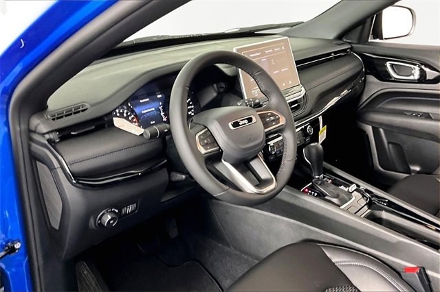 New 2026 Jeep Compass Latitude image 8