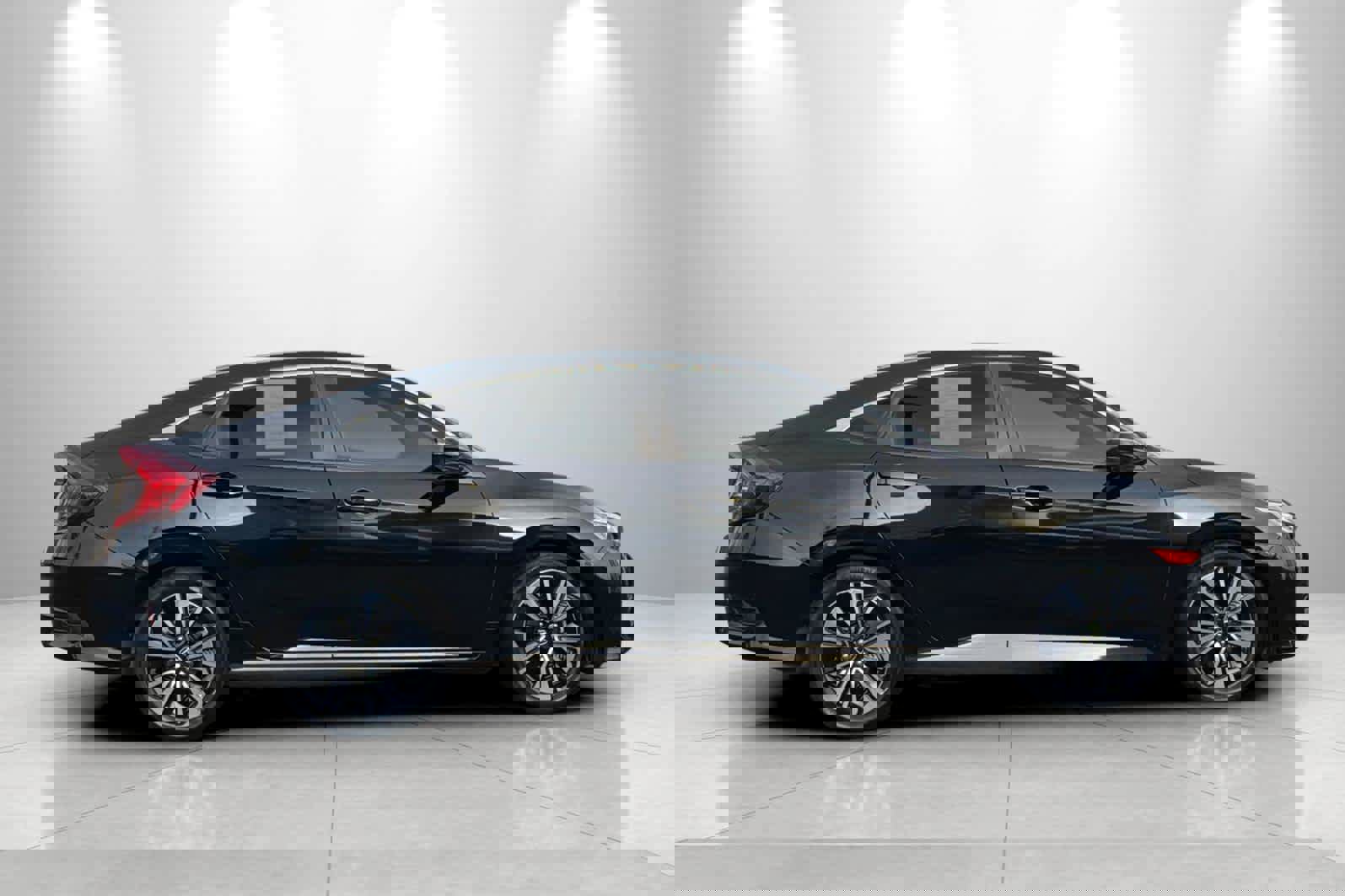 Used 2018 Honda Civic EX-L image 8