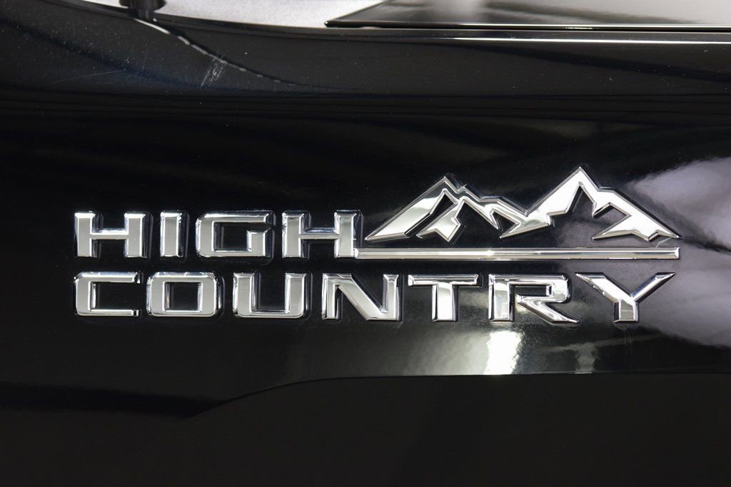 Used 2023 Chevrolet Silverado 2500 High Country w/ Z71 Off-Road Package image 15