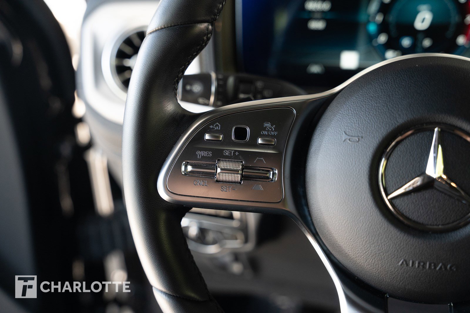 Used 2024 Mercedes-Benz G 550 image 24