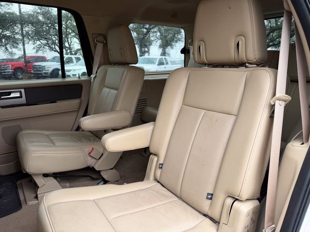 Used 2014 Ford Expedition XLT w/ Equipment Group 202A RWD image 18