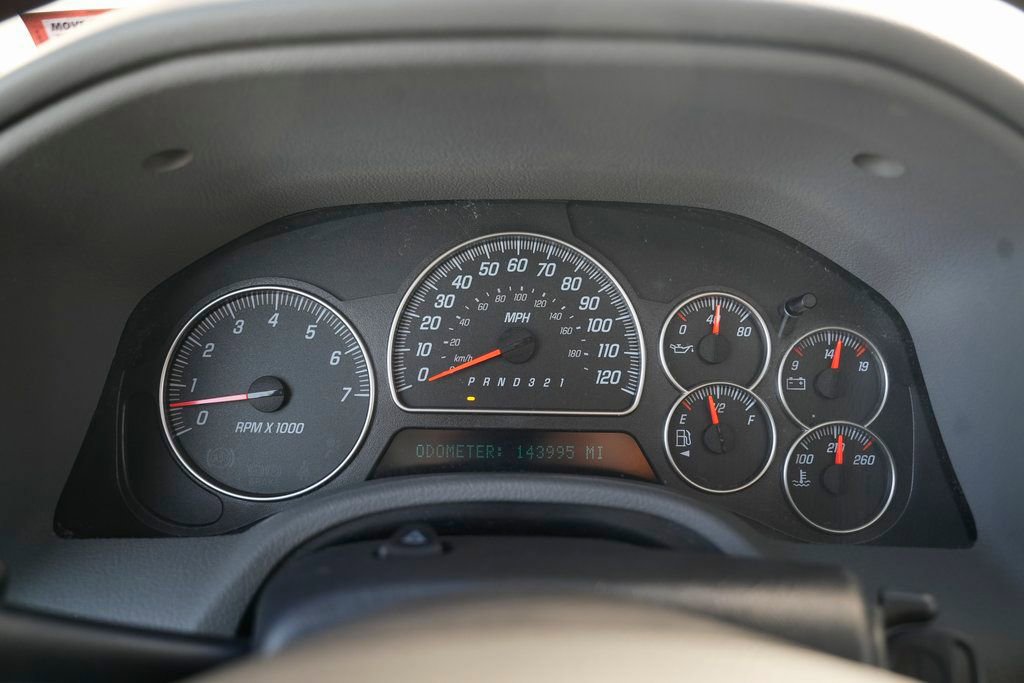 Used 2009 GMC Envoy Denali w/ Sun And 6-Disc Cd Package image 47