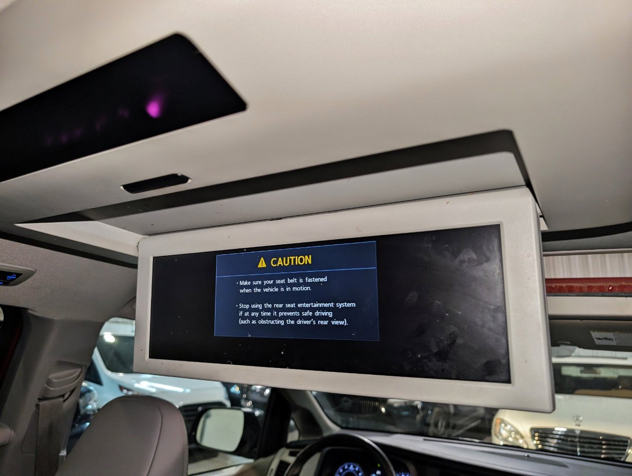 Used 2017 Toyota Sienna XLE Premium image 6