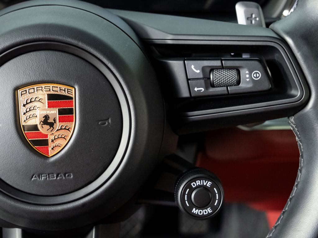 Used 2024 Porsche Cayenne Coupe AWD/4WD image 11