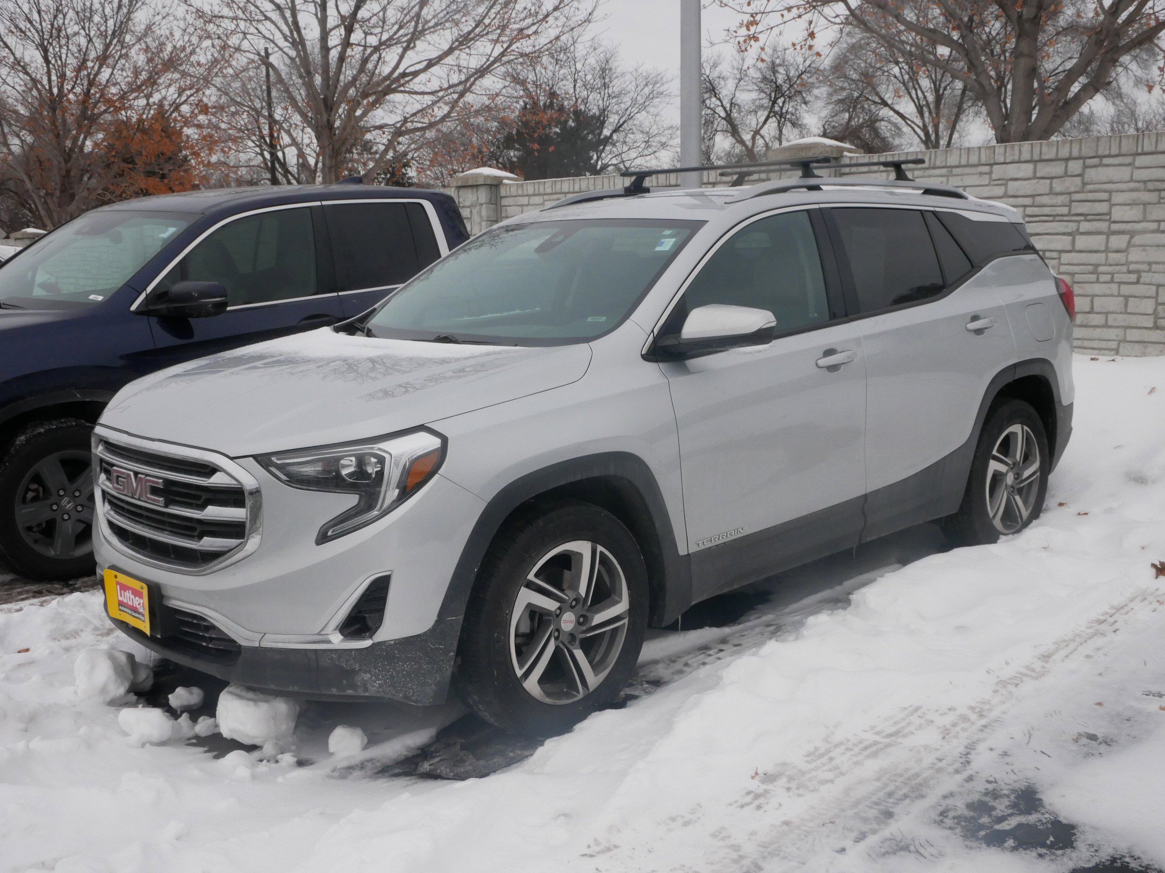 Used 2020 GMC Terrain SLT image 4