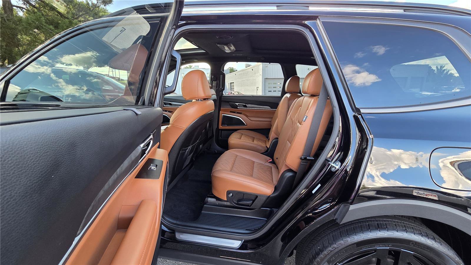 Certified 2024 Kia Telluride SX X-Line AWD/4WD image 30