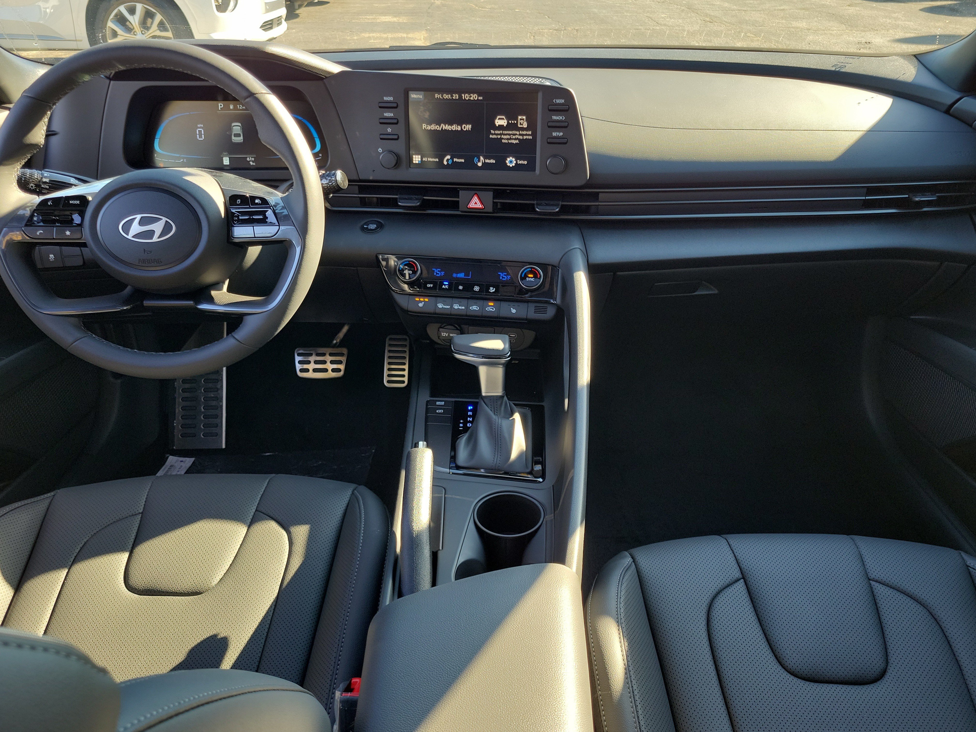 New 2026 Hyundai Elantra SEL Sport FWD image 9