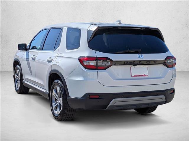 Used 2025 Honda Pilot EX-L image 8