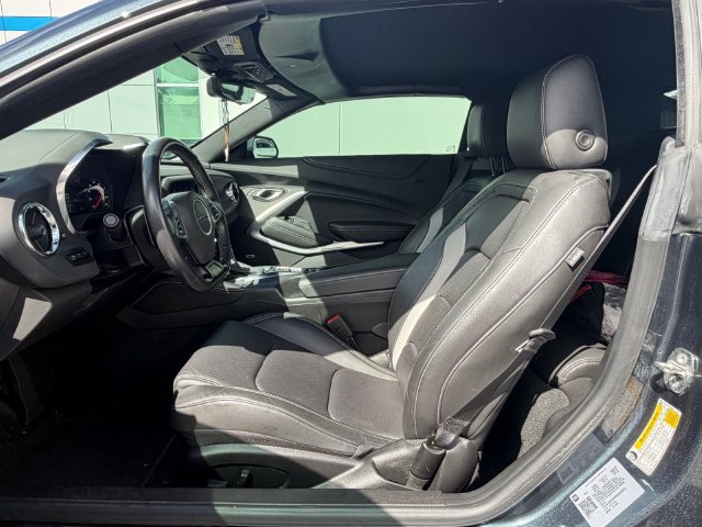 Used 2022 Chevrolet Camaro LT w/ RS Package RWD image 10