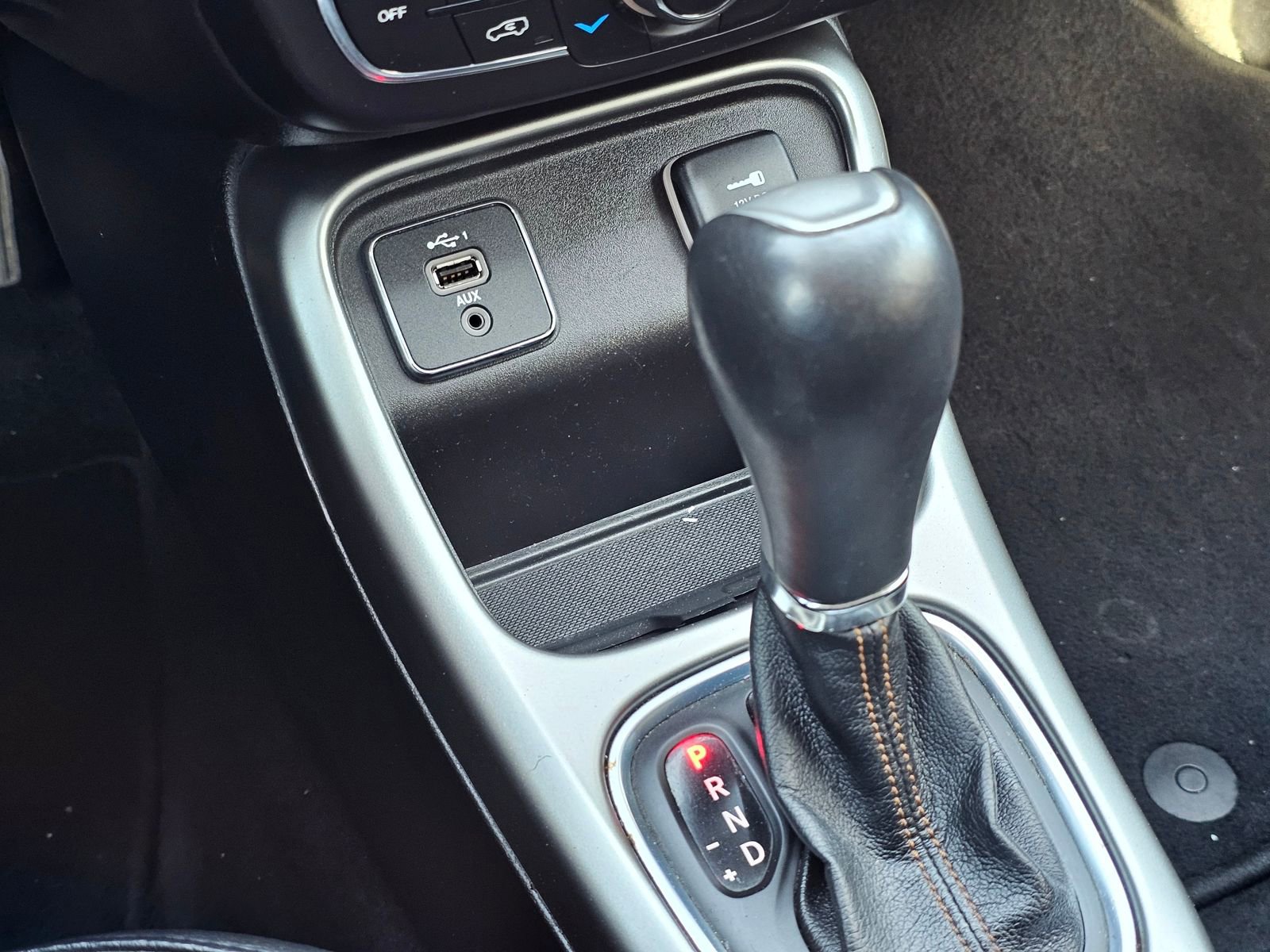 Used 2019 Jeep Compass Latitude w/ Popular Equipment Group image 15