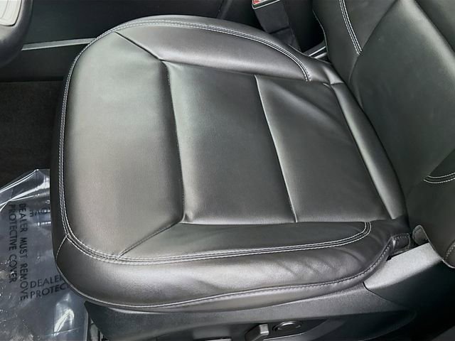 Used 2022 Ford Explorer XLT w/ Equipment Group 202A image 18