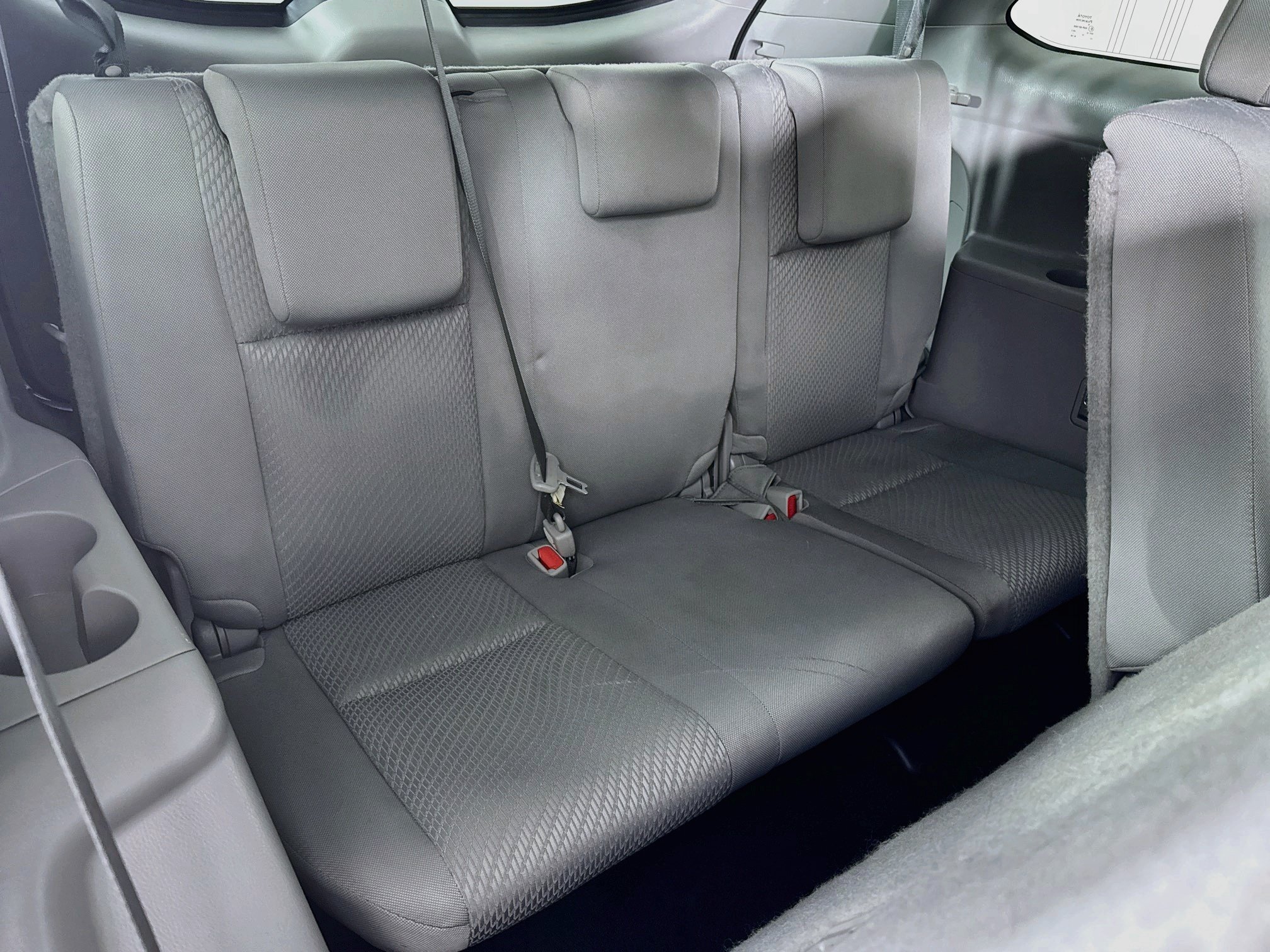 Used 2019 Toyota Highlander LE FWD image 25