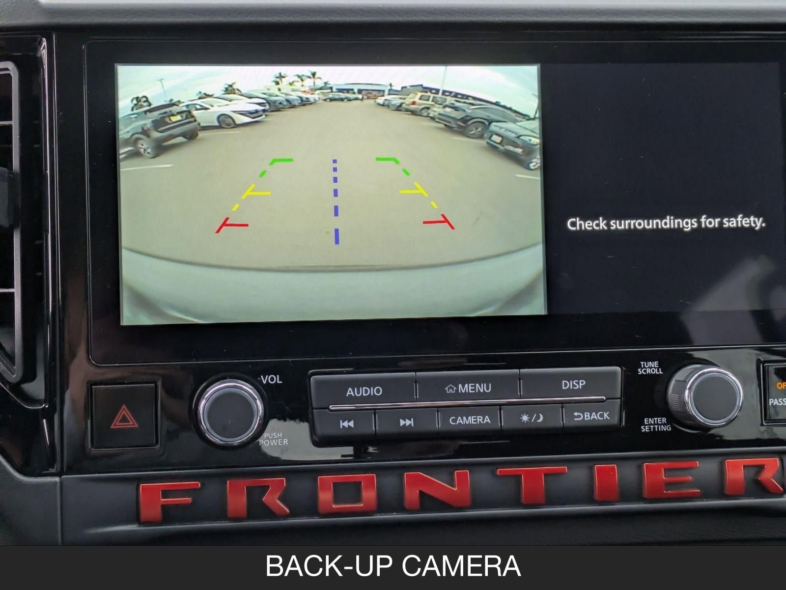 Used 2025 Nissan Frontier PRO-4X image 18