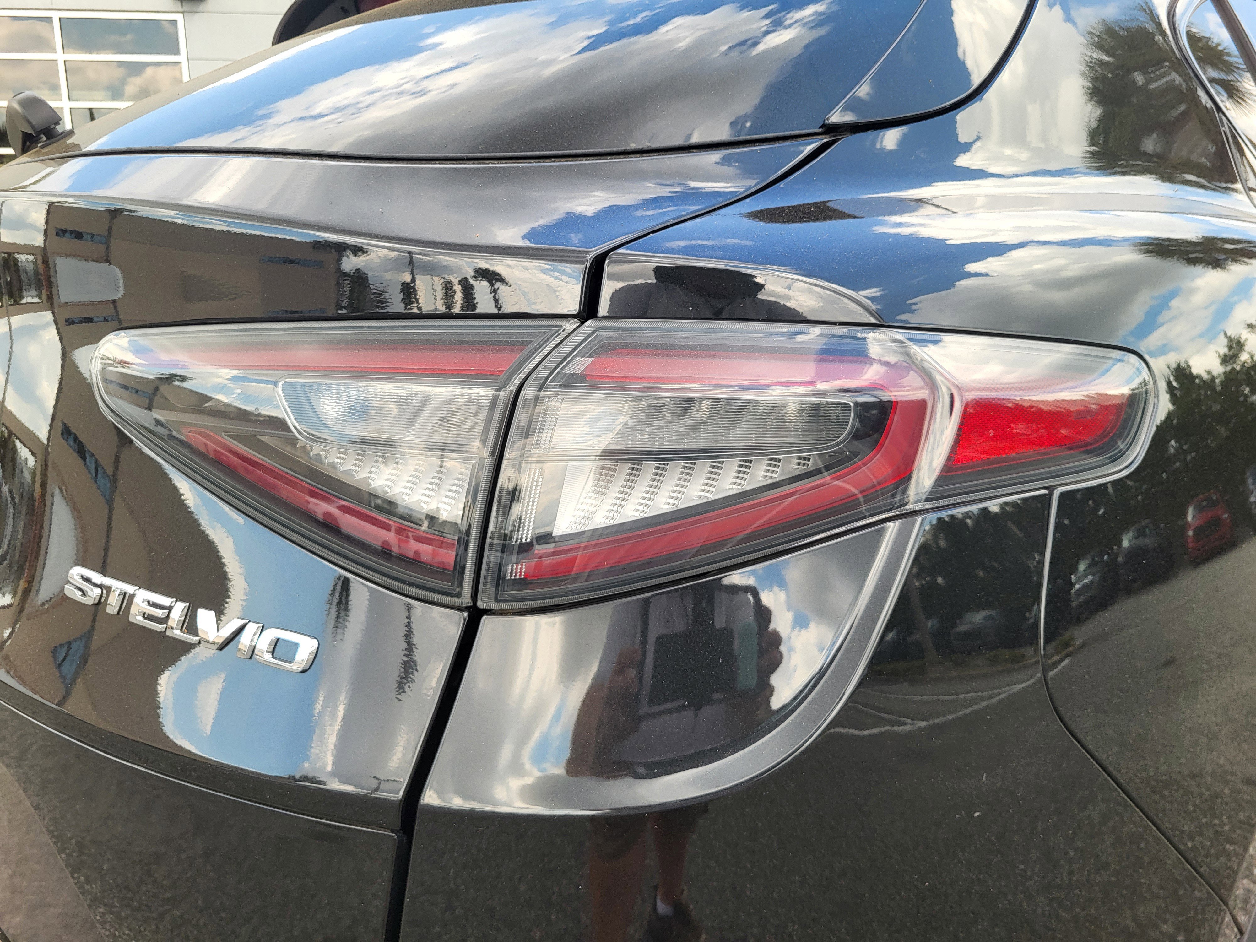 New 2025 Alfa Romeo Stelvio Sprint image 19