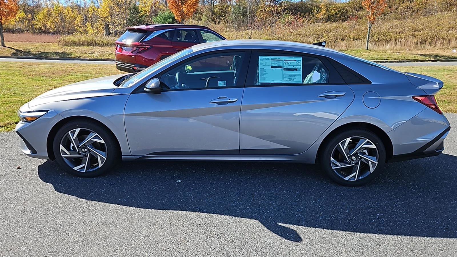 New 2025 Hyundai Elantra Sport image 4