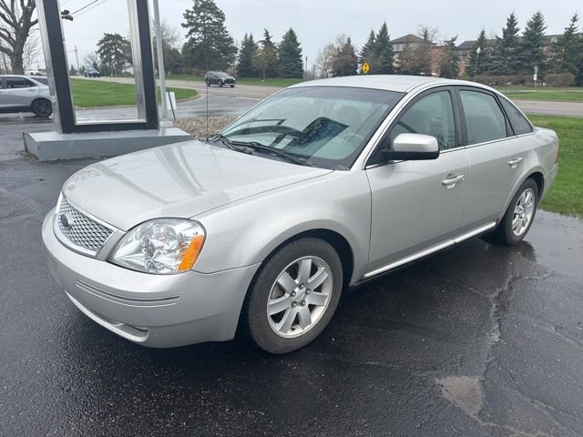 Used 2007 Ford Five Hundred SEL FWD image 2