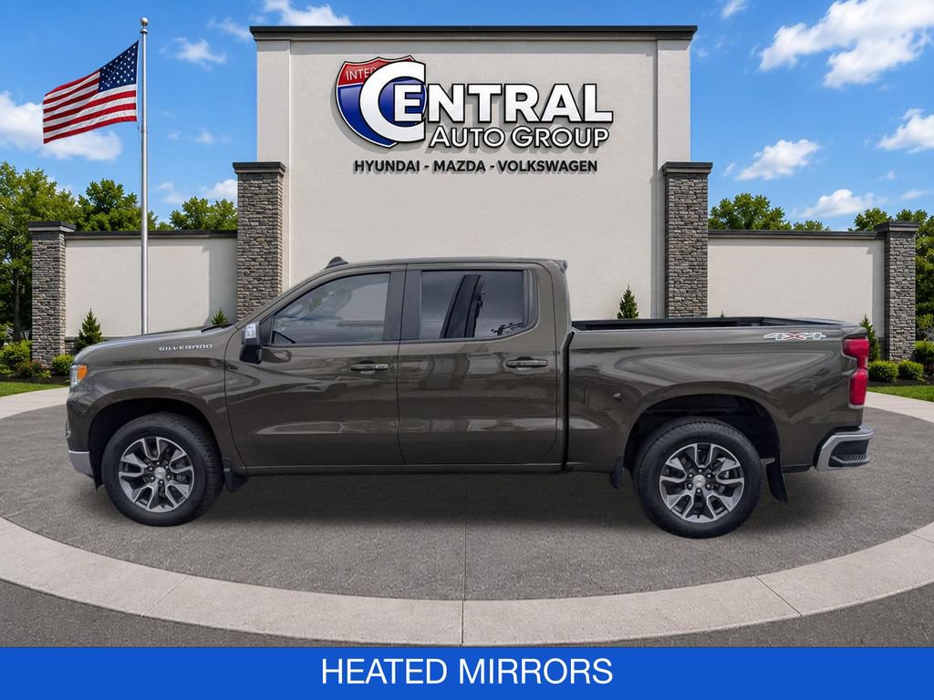 Used 2023 Chevrolet Silverado 1500 LT AWD/4WD image 5