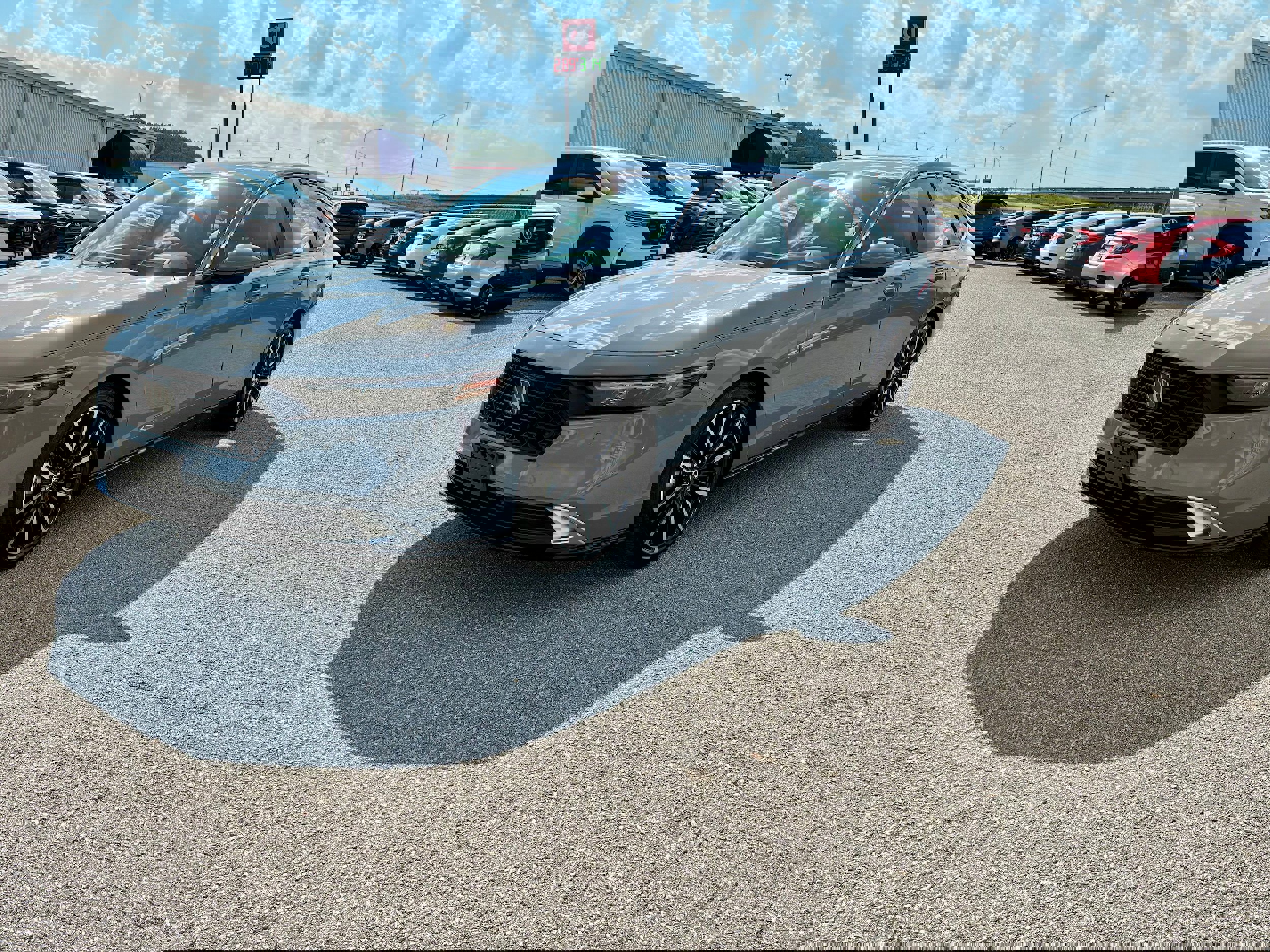Used 2024 Honda Accord Touring image 7