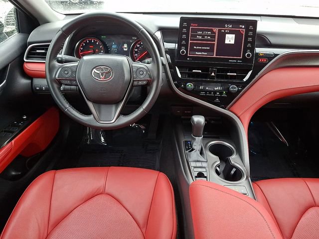 Used 2024 Toyota Camry XSE FWD image 12