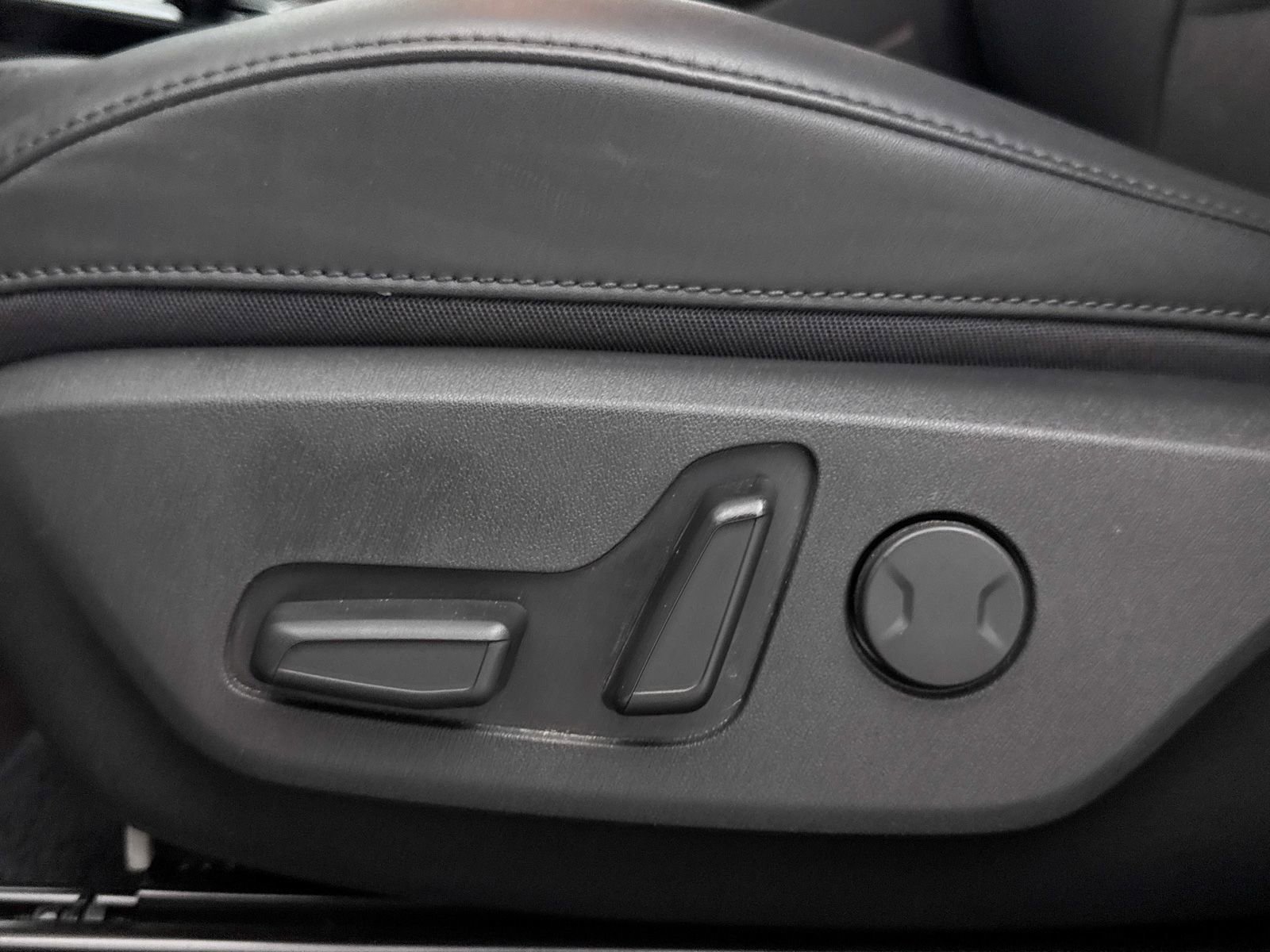 Certified 2024 Kia Niro EX Touring image 27