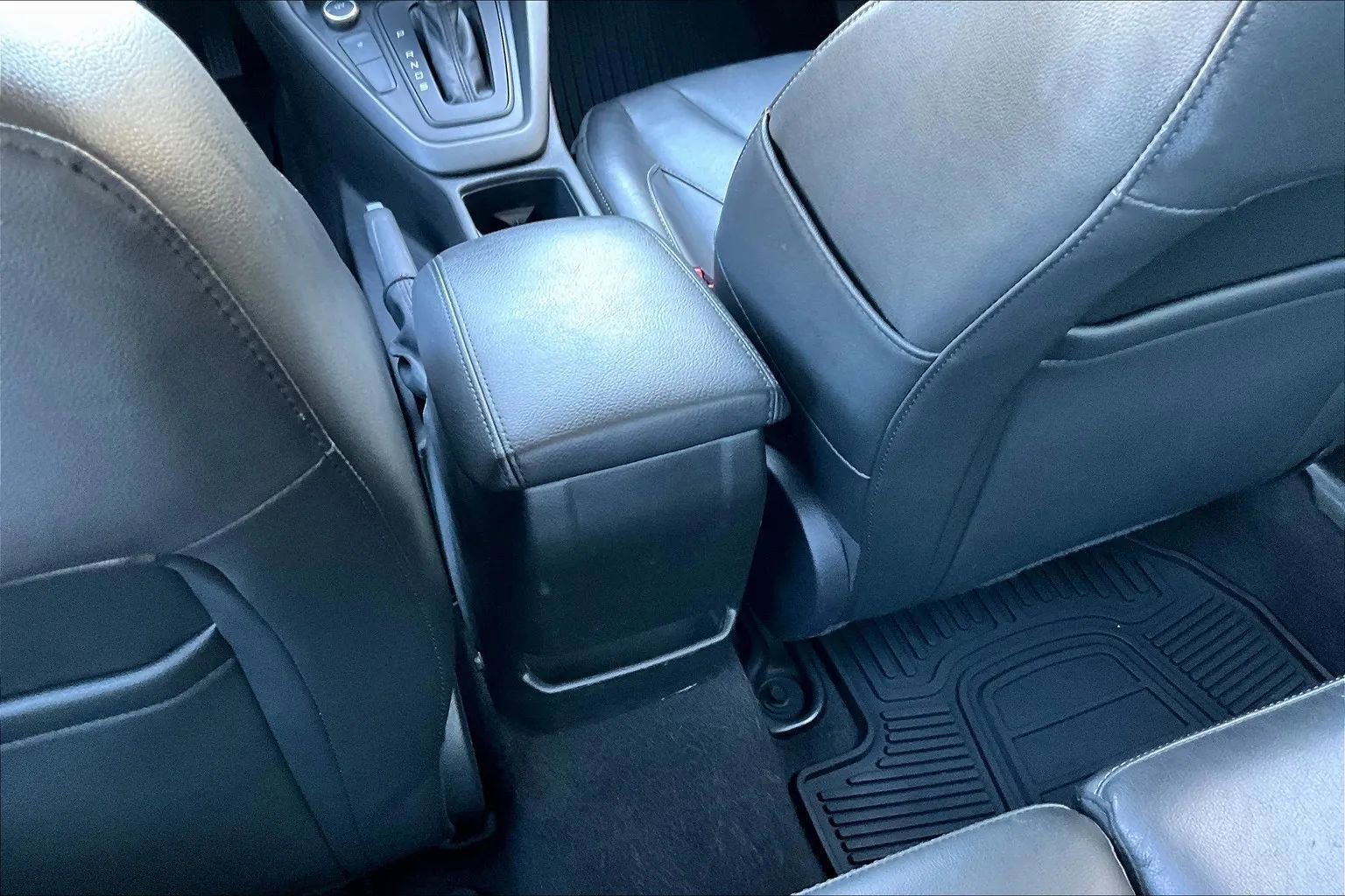 Used 2016 Ford Focus SE w/ Equipment Group 201A image 29