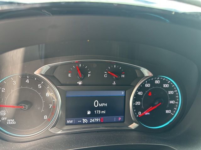 Used 2023 Chevrolet Traverse LT image 11