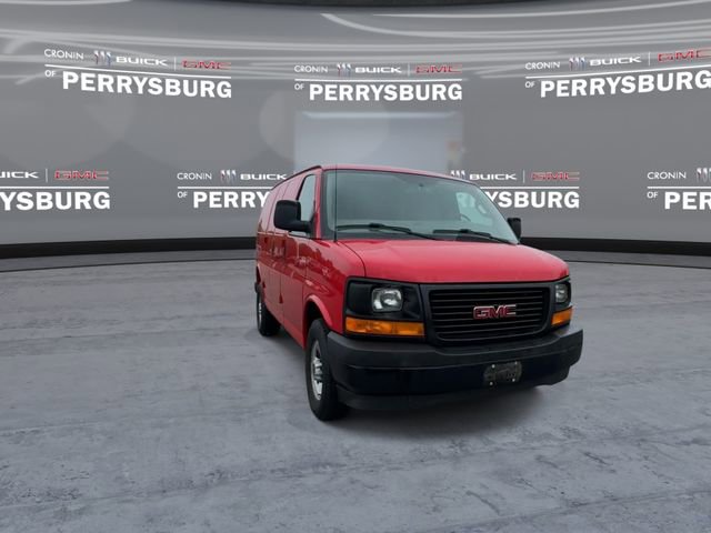 Used 2017 GMC Savana 2500 RWD image 2