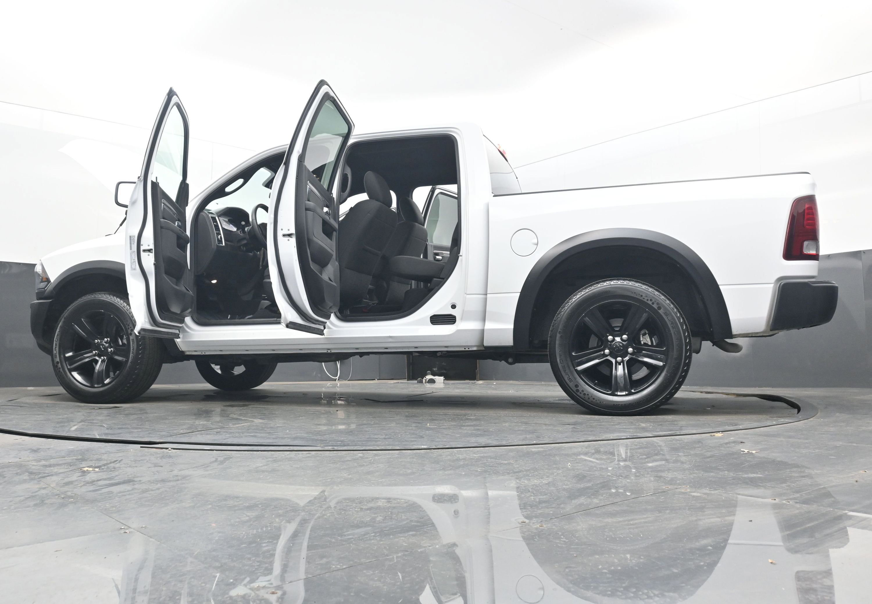 Used 2024 RAM 1500 Classic Warlock image 44